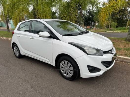 HYUNDAI - HB20 - 2015/2015 - Branca - R$ 55.900,00
