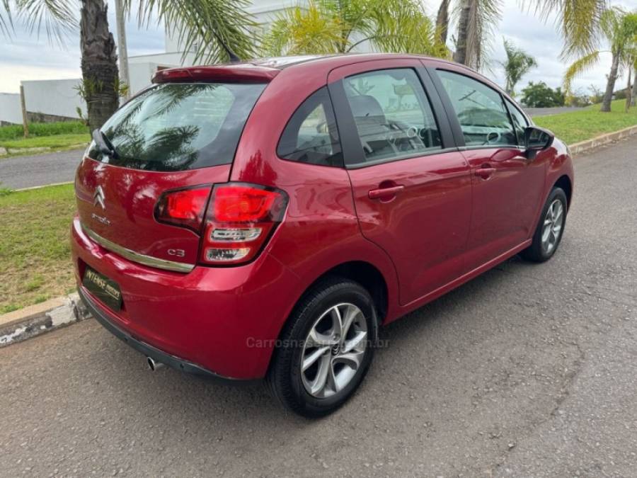 CITROËN - C3 - 2014/2015 - Vermelha - R$ 46.900,00